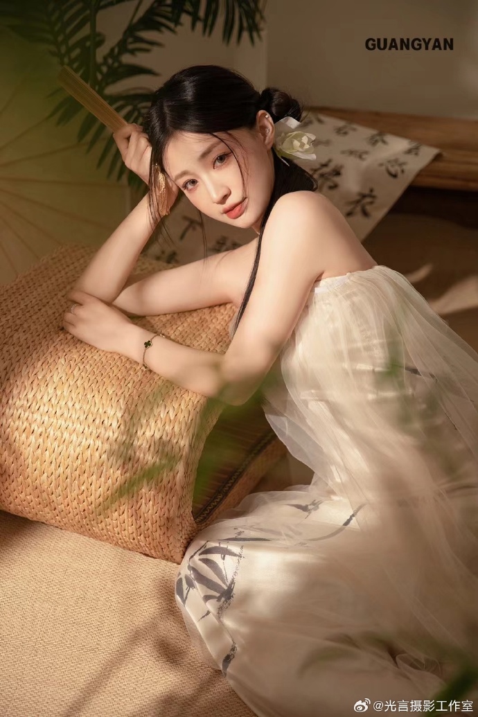 副总统 封面
